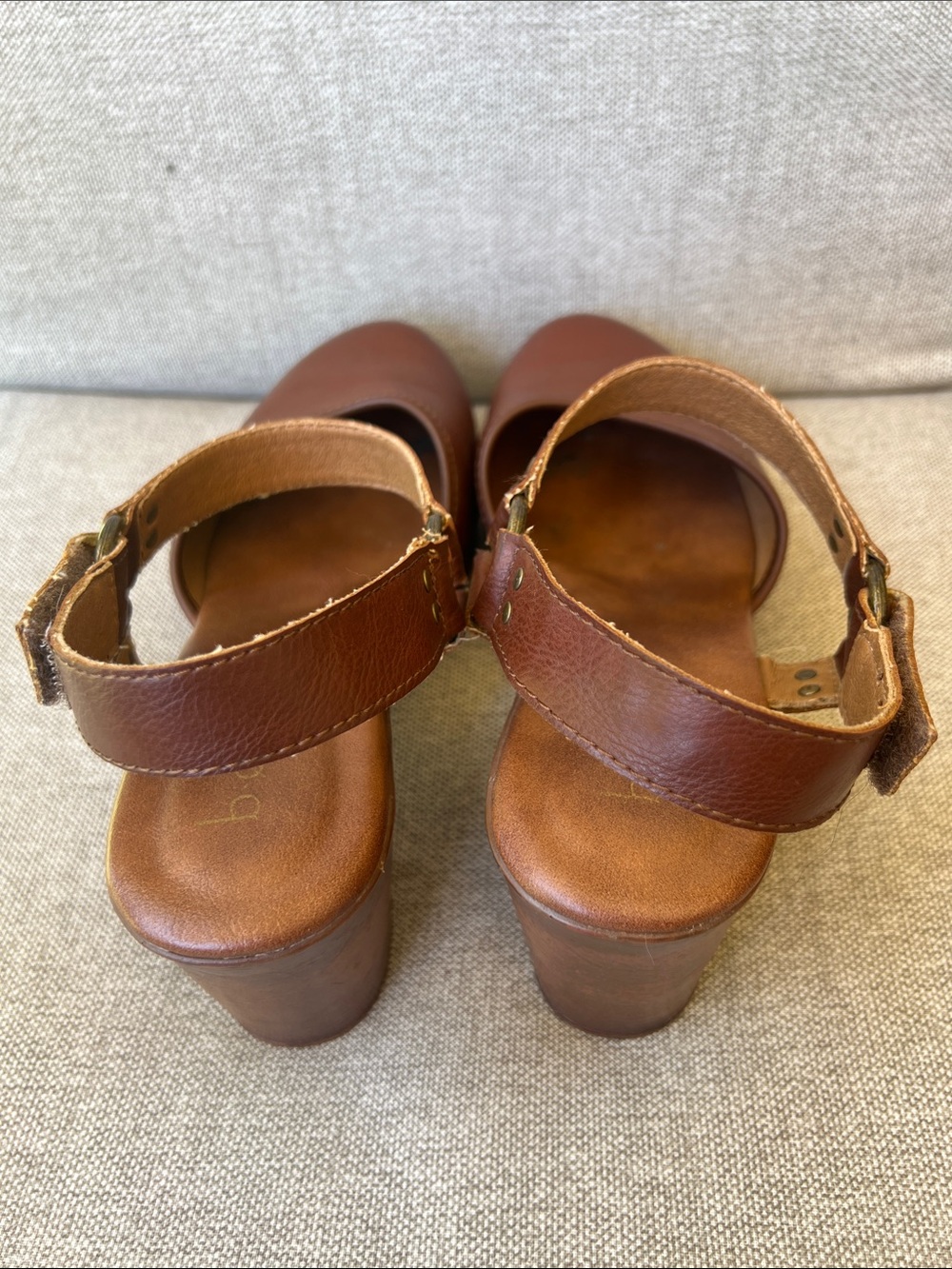 b.o.c. Natasha Brown Mary Jane Platform Clogs - Picture 5 of 7